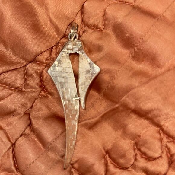 Vintage modernist silver tone large pendant - Picture 4 of 5